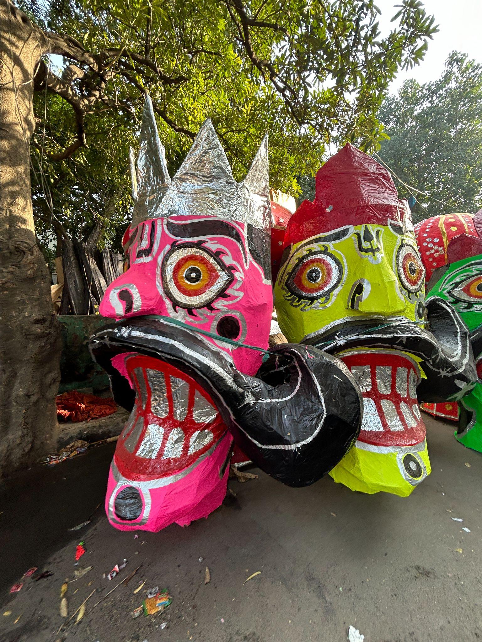 ラーヴァナ像の顔の完成形